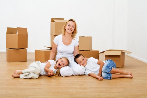 Furniture and box transport using a moving van in Worcester Park
