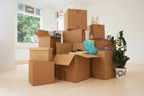 Local man and van Worcester Park service handling boxes and furniture transport